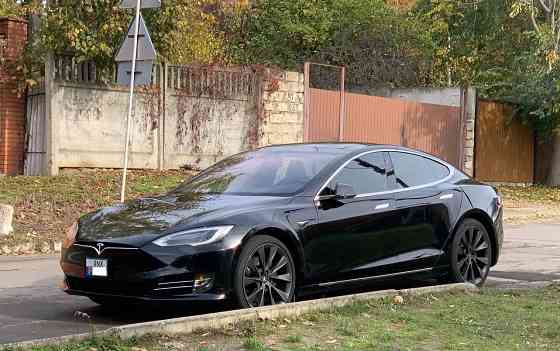 Tesla Model S 2018 an Tiraspol Tiraspol
