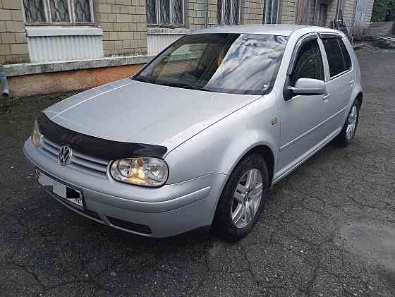 Volkswagen Golf 1999 an Bender Bender