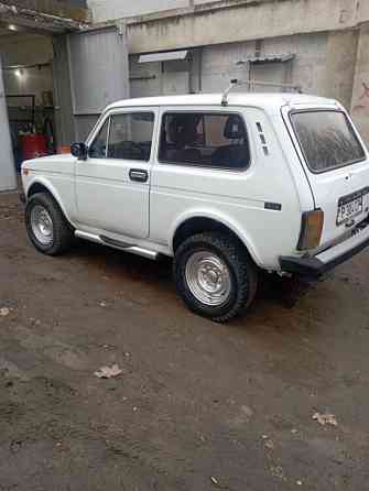 VAZ / Lada Niva 1998 an Tiraspol Tiraspol