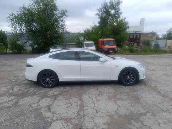 Tesla Model S 2014 год Рыбница Рыбница