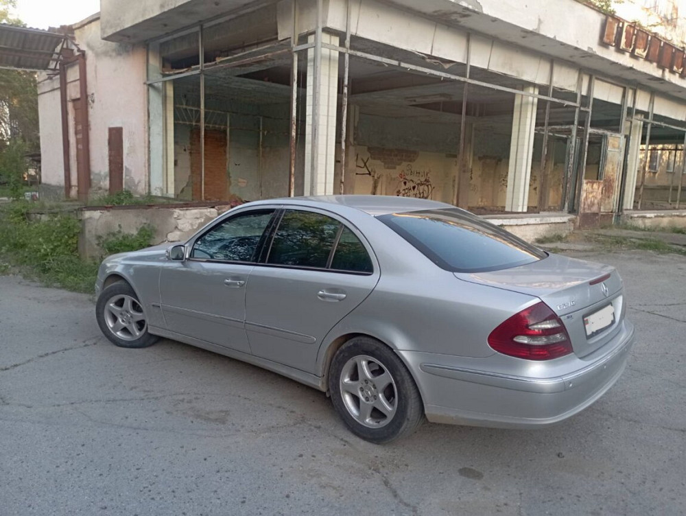 Mercedes E-Class 2003 год Бендеры Бендеры - изображение 3