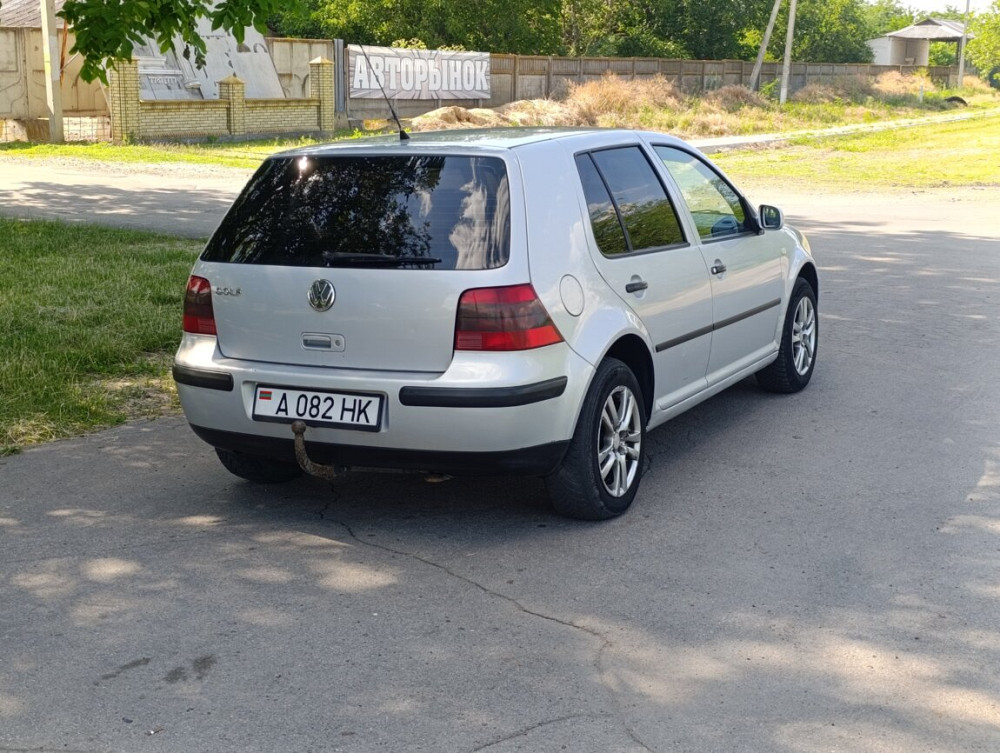 Volkswagen Golf 1999 an Bender Bender - fotografie 4