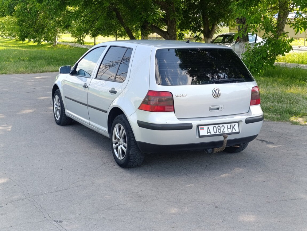Volkswagen Golf 1999 an Bender Bender - fotografie 3