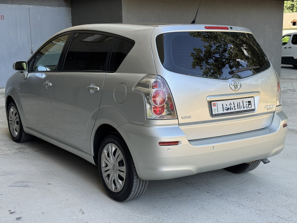 Toyota Avensis Verso 2005 an Dubăsari Dubăsari - fotografie 5