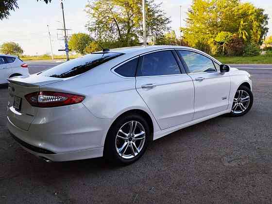Ford Fusion 2016 год Новые Анены Новые Анены