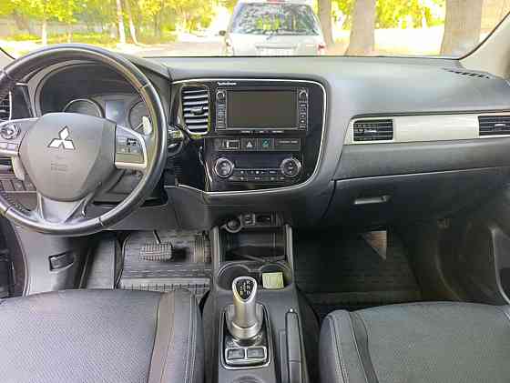 Mitsubishi Outlander 2013 год Бендеры Бендеры