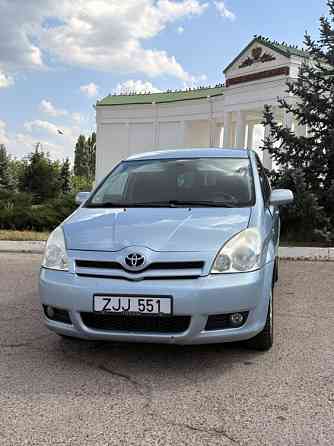 Toyota Corolla Verso 2006 an Bender Bender
