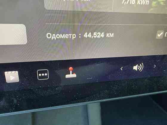 Tesla Model 3 2022 год Бендеры Bender