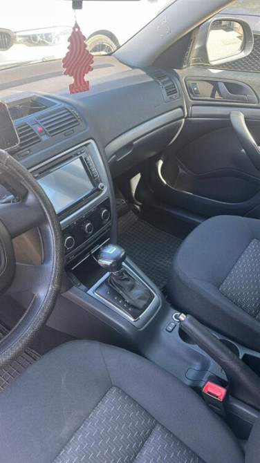 Skoda Octavia 2011 год Рыбница Рыбница - изображение 4
