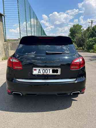 Porsche Cayenne 2010 an Bender Bender