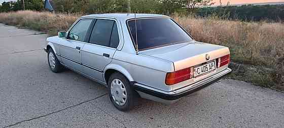 BMW 5 Series 1986 год Суклея Суклея