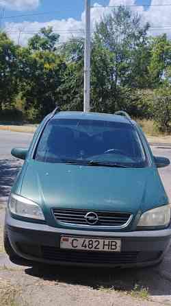 Opel Zafira 2000 an Bender Bender