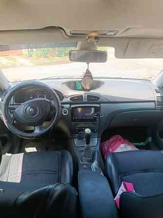 Renault Laguna 2004 год Суклея Суклея