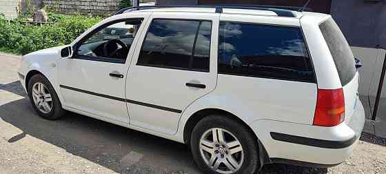 Volkswagen Golf 2000 an Bender Bender