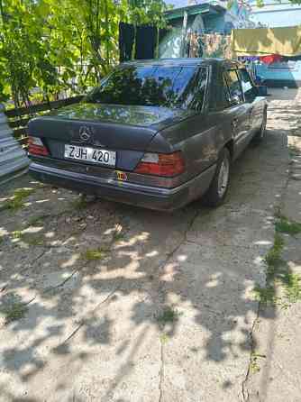 Mercedes E-Class 1993 an Blijnii Hutor Blijnii Hutor