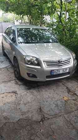 Toyota Avensis 2003 an Bender Bender