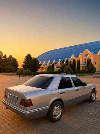 Mercedes E-Class 1994 an Tiraspol Tiraspol