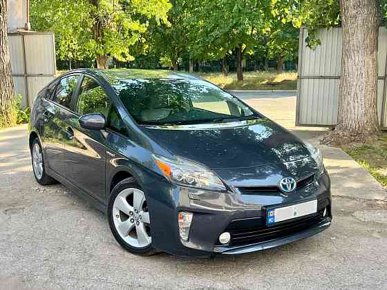 Toyota Prius 2013 an Bender Bender
