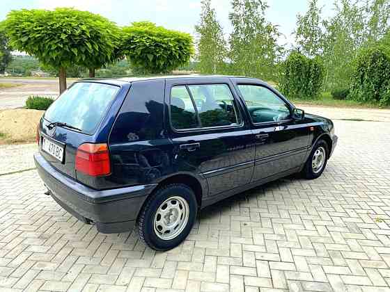 Volkswagen Golf 1995 год Суклея Суклея