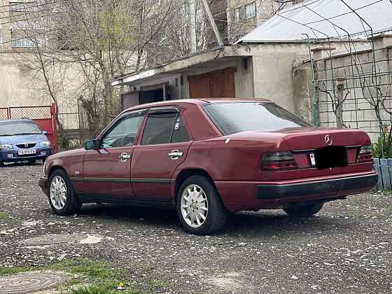 Mercedes W124 1989 an Tiraspol Tiraspol