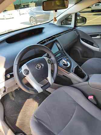 Toyota Prius 2010 an Camenca Camenca