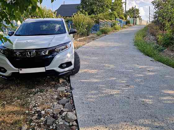 Honda HR-V 2022г., 1.8 бензин/метан, белый перламутр. Бендеры