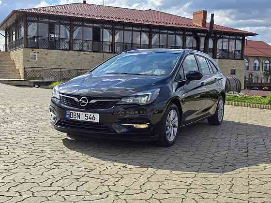 Opel Astra 2021 an Bender Bender