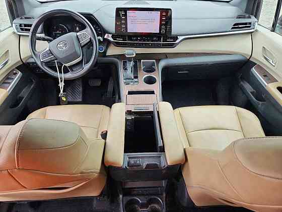 Toyota Sienna 2022 год Тирасполь Тирасполь
