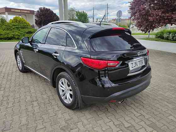 Infiniti QX70 2015 года, 3.7 бензин нейтральные номера. Rîbnița