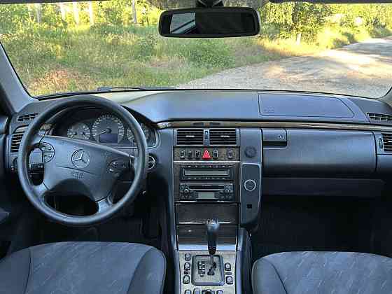 Mercedes-Benz 210 Дубоссары
