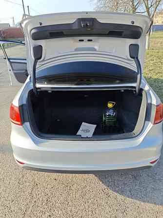 Volkswagen Jetta 2013 год Суклея Суклея