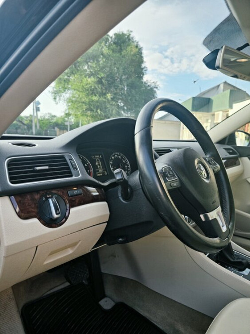 Volkswagen Passat 2012 an Tiraspol Tiraspol - fotografie 6