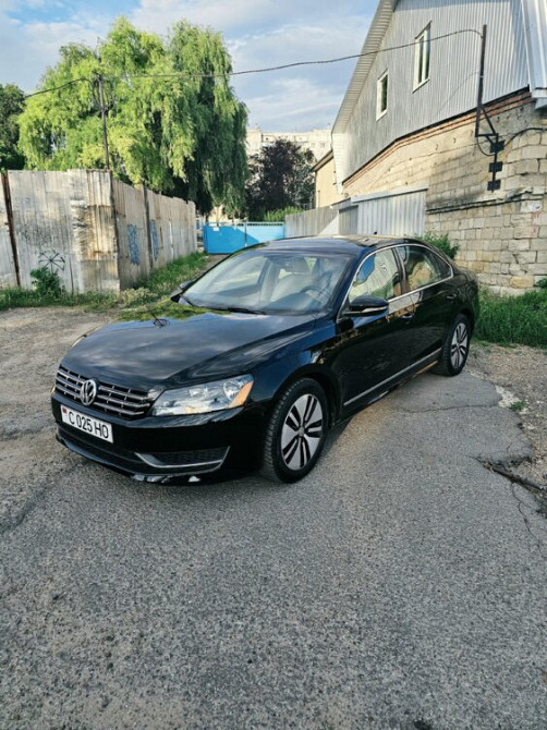 Volkswagen Passat 2012 an Tiraspol Tiraspol - fotografie 1