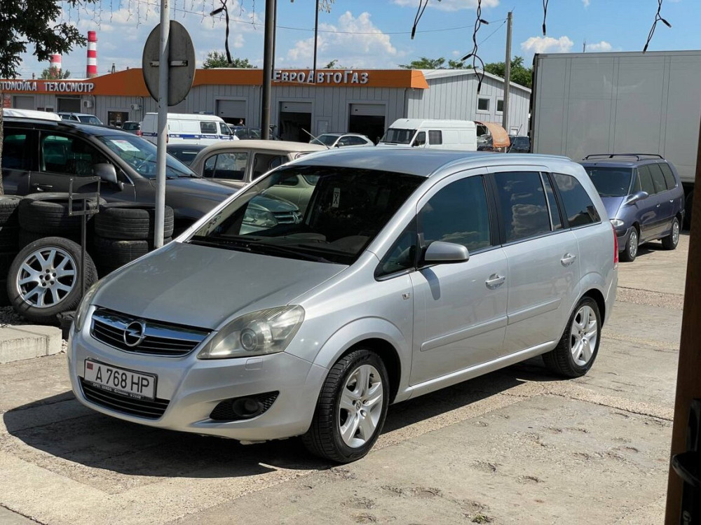 Opel Zafira 2008 an Tiraspol Tiraspol - fotografie 3