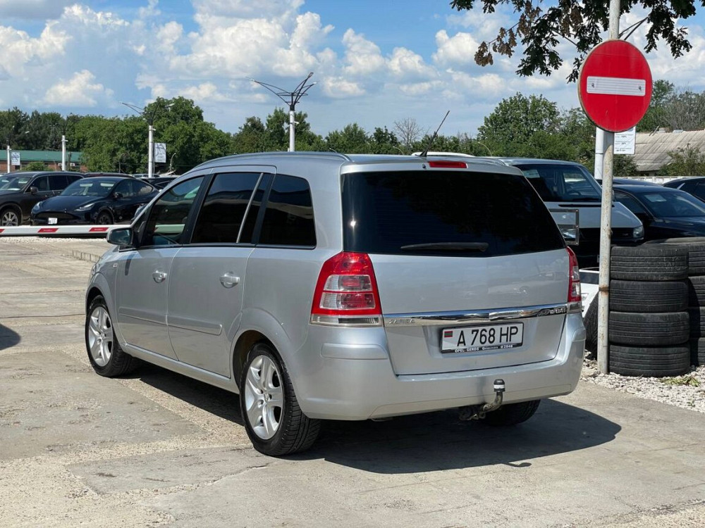 Opel Zafira 2008 an Tiraspol Tiraspol - fotografie 4
