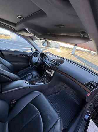 Mercedes E-Class 2003 an Bender Bender