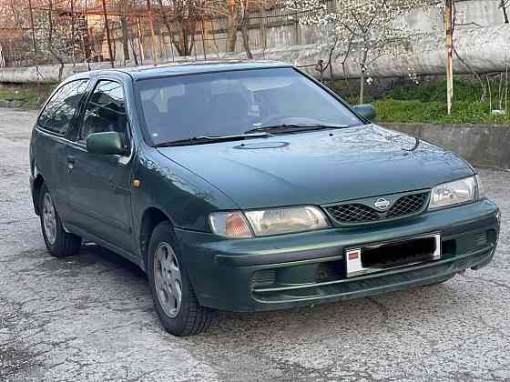 Nissan Almera 1999 an Bender Bender