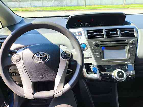 Toyota Prius 2014 an Bender Bender