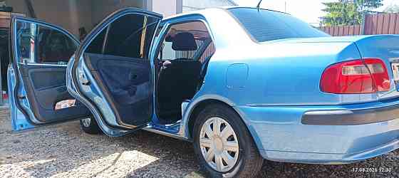 Mitsubishi Carisma 2000 an Tiraspol Tiraspol