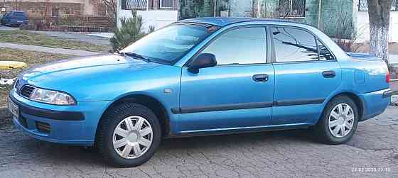 Mitsubishi Carisma 2000 an Tiraspol Tiraspol