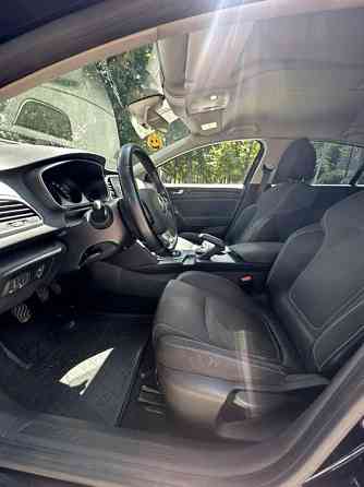Renault Megane 2016 an Bender Bender
