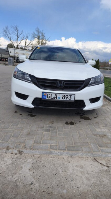 Honda Accord 2014 год Резина Резина - изображение 2
