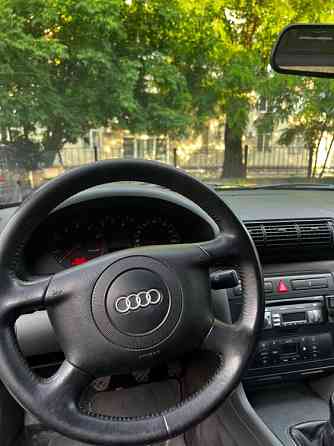 Audi A4 2001 an Bender Bender
