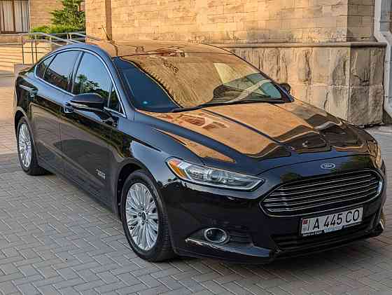 Ford Fusion 2013 an Bender Bender