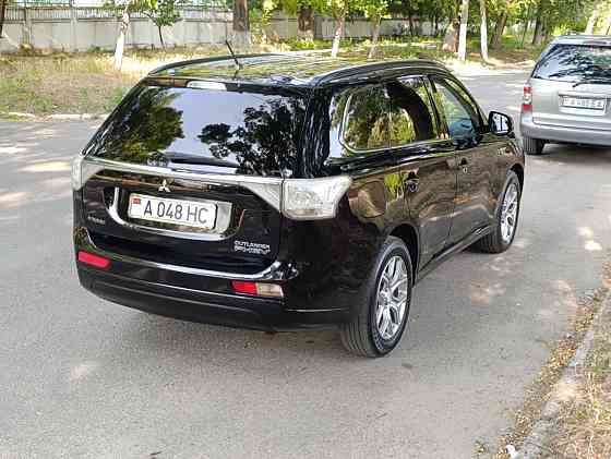 Mitsubishi Outlander 2013 an Bender Bender