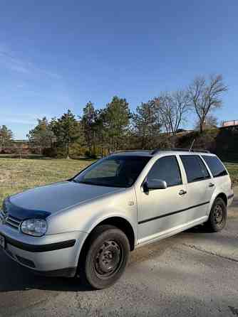 Volkswagen Golf 2000 an Bender Bender