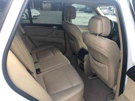 BMW X5 2012 an Blijnii Hutor Blijnii Hutor