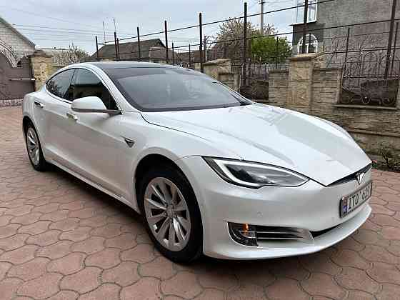 Tesla Model S 2017 an Tiraspol Tiraspol