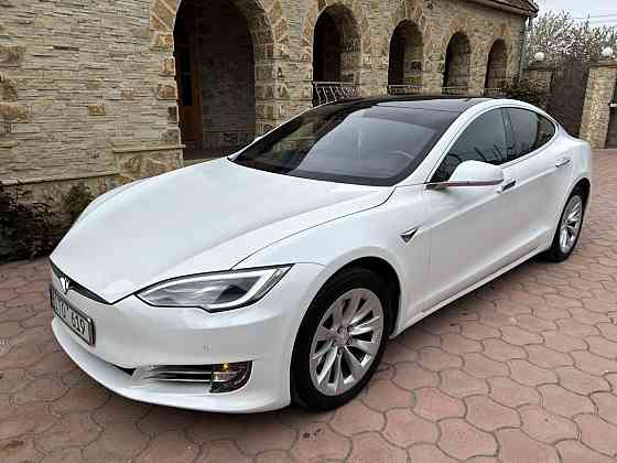 Tesla Model S 2017 an Tiraspol Tiraspol