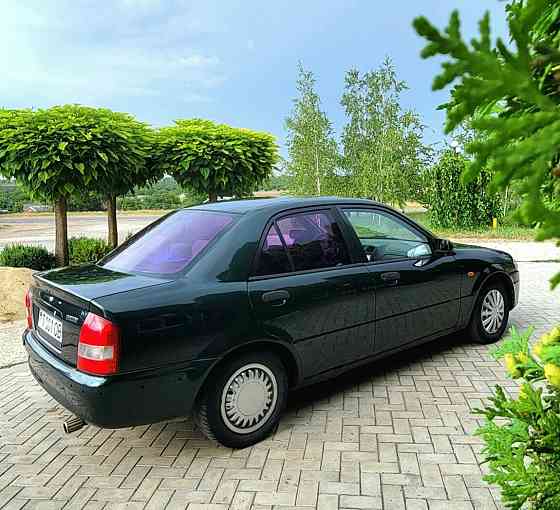 Mazda 323 1999 an Sucleia Sucleia